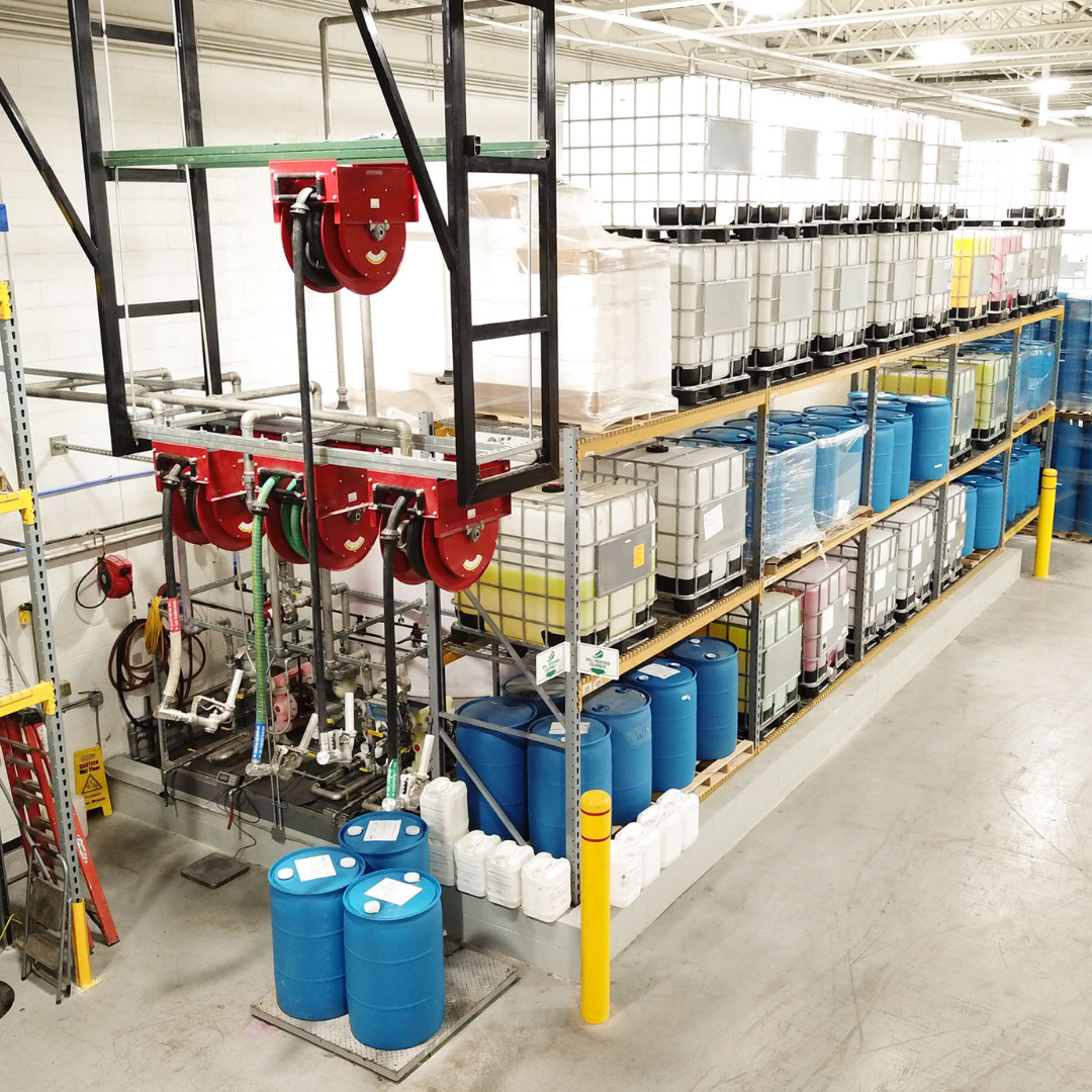 275 Gallon IBC Tote, Plastic Container with Cage