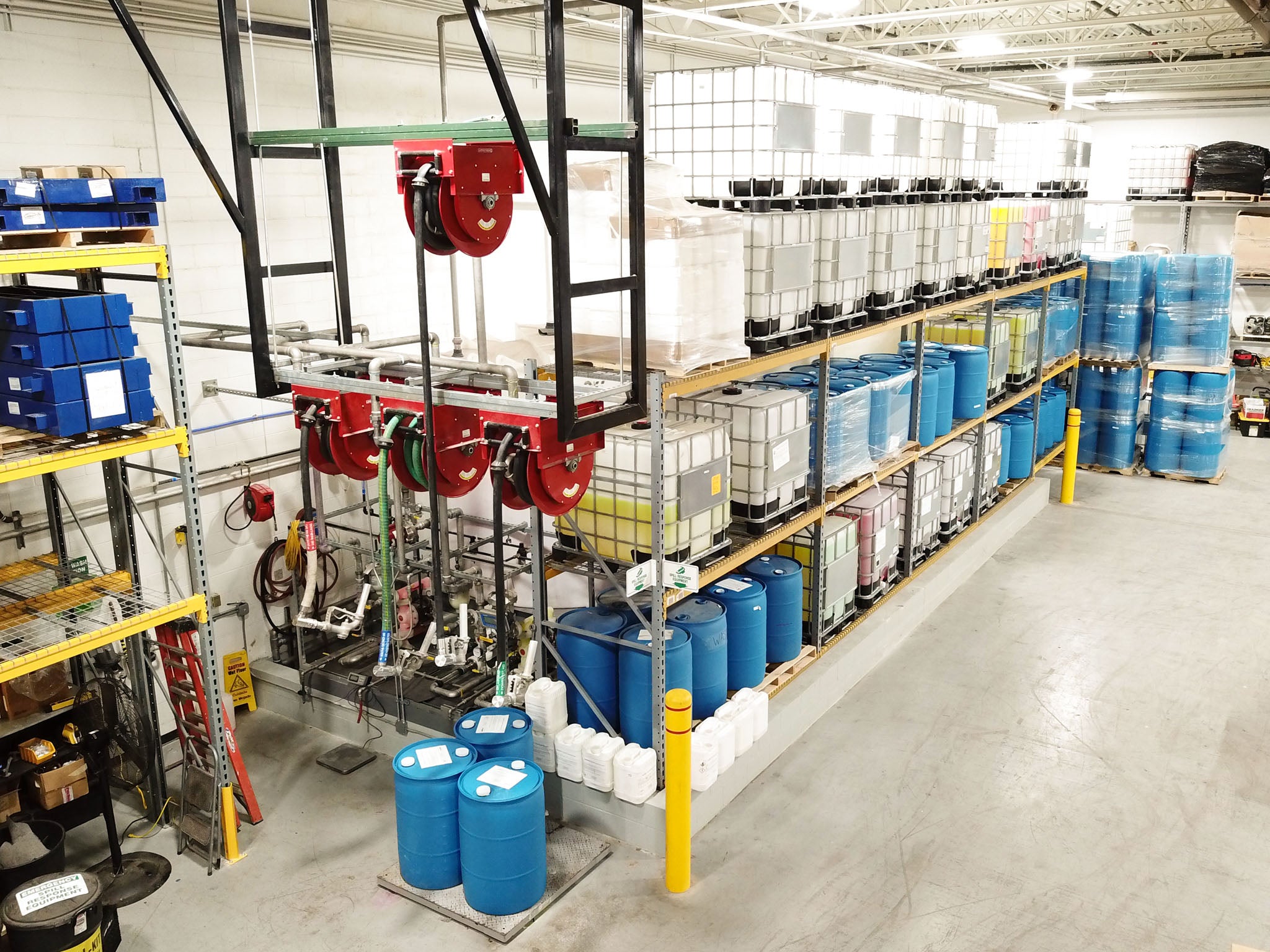 The high purity glycol fluid is mixed with purified, deionized water at our in-house facility. Our heat transfer specialists can also custom mix concentrations outside of what is available above.